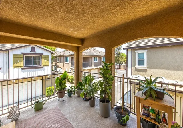 Listing Photo 4 - Condo for sale in building located at 25812 Iris, Moreno Valley, CA 92551 - Unit #A