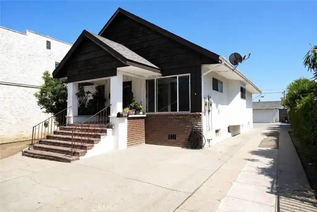 Photo 1 of Sale Pending at 114 S Soto, Los Angeles, CA 90033 | MLS# MB26192258 | Listing updated on 2026-10-21