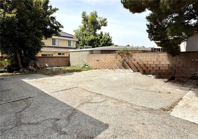 Photo 3 of Multi family home for sale at 6217 Temple City Blvd, Temple City, CA 91780 | MLS# AR26193188 | Listing updated on 2026-09-03
