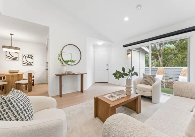 Photo 1 of Condo for sale at 607 Shadow Dance Dr, San Jose, CA 95110 | MLS# ML82056084 | Listing updated on 2026-10-12