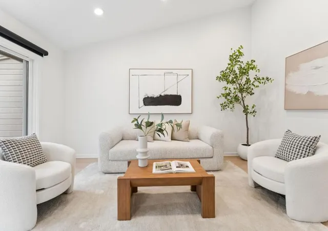 Photo 2 of Condo for sale at 607 Shadow Dance Dr, San Jose, CA 95110 | MLS# ML82056084 | Listing updated on 2026-10-12
