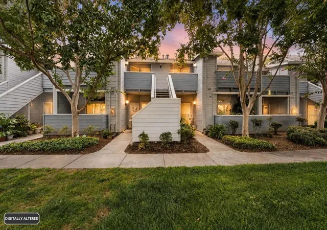 Photo 3 of Condo for sale at 607 Shadow Dance Dr, San Jose, CA 95110 | MLS# ML82056084 | Listing updated on 2026-10-12