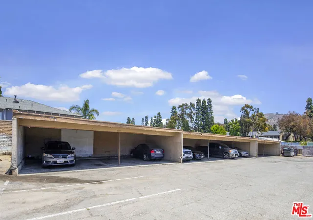 Photo 3 of Multi family home for sale at 401 W Ramona St, Ventura, CA 93001 | MLS# 26959445 | Listing updated on 2026-09-11
