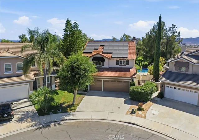 Photo 3 of Single family home for sale at 29259 Masters Dr, Murrieta, CA 92563 | MLS# SW26192307 | Listing updated on 2026-10-09