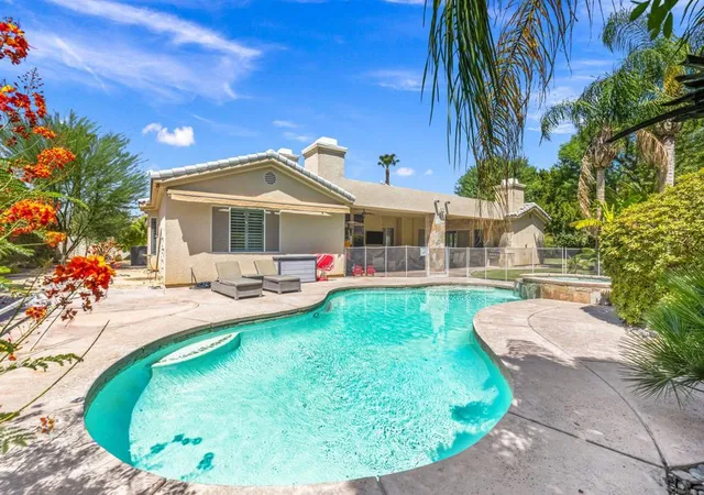 Photo 2 of Single family home for sale at 19 Sherwood Rd, Rancho Mirage, CA 92270 | MLS# 219152218PS | Listing updated on 2026-10-08