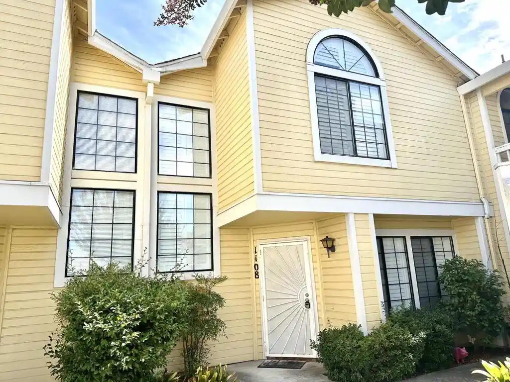 Condo for sale at 1108 Devonwood, Hercules, CA 94547 | MLS# ML82059317