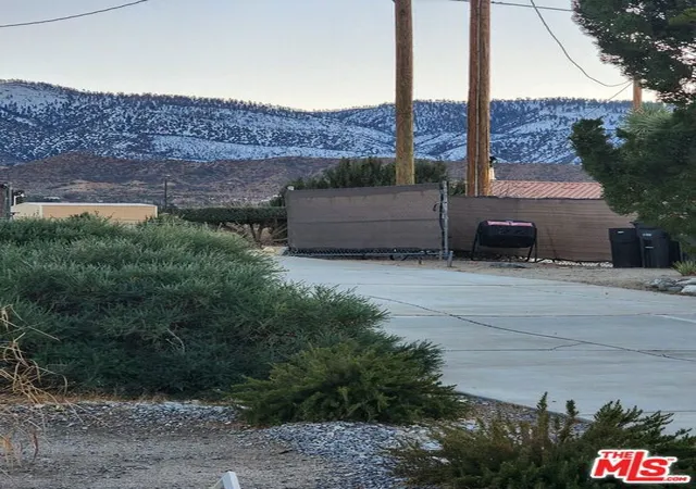 Photo 2 of Single family home for sale at 1168 Smoke Tree Rd, Pinon Hills, CA 92372 | MLS# 26960479 | Listing updated on 2026-09-26