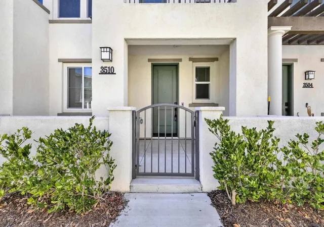 Townhouse for sale at 3510 Brody Way, Oceanside, CA 92056 | MLS# 260021586SD
