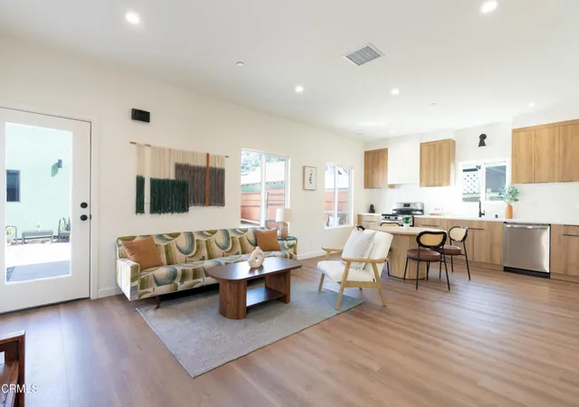 Condo for sale at 2248 1/2 Gatewood St, Los Angeles, CA 90031 | MLS# P1-28687