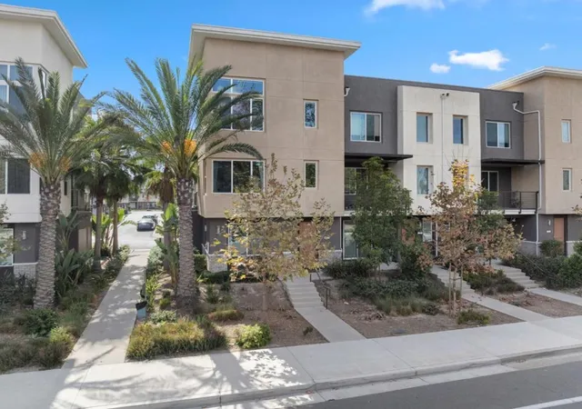 Photo 1 of Townhouse for sale at 157 Steely, Irvine, CA 92614 | MLS# ML82059938 | Listing updated on 2026-09-18