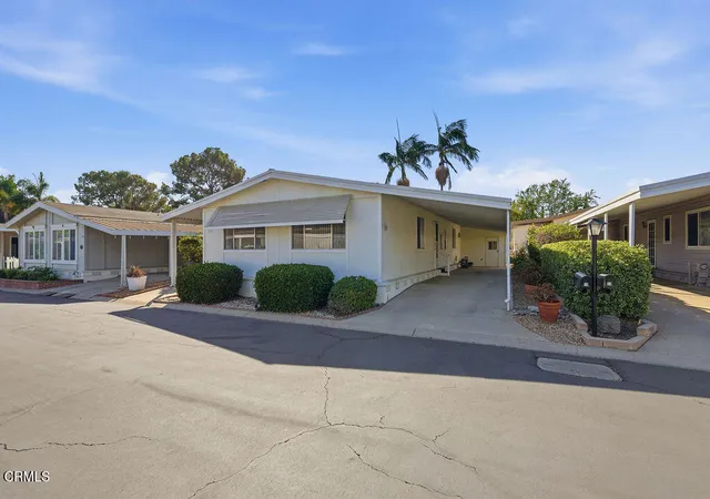 Photo 2 of Manufactured home for sale at 14 Tahquitz Ct #213, Camarillo, CA 93012 | MLS# V1-38534 | Listing updated on 2026-10-10
