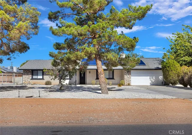 Photo 3 of Sale Pending at 14865 Temecula Rd, Apple Valley, CA 92307 | MLS# HD26190745 | Listing updated on 2026-10-10