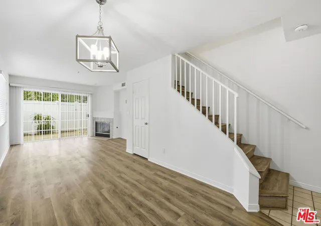 Listing Photo 4 - Condo for sale in building located at 4692 Carpinteria Ave, Carpinteria, CA 93013 - Unit #26