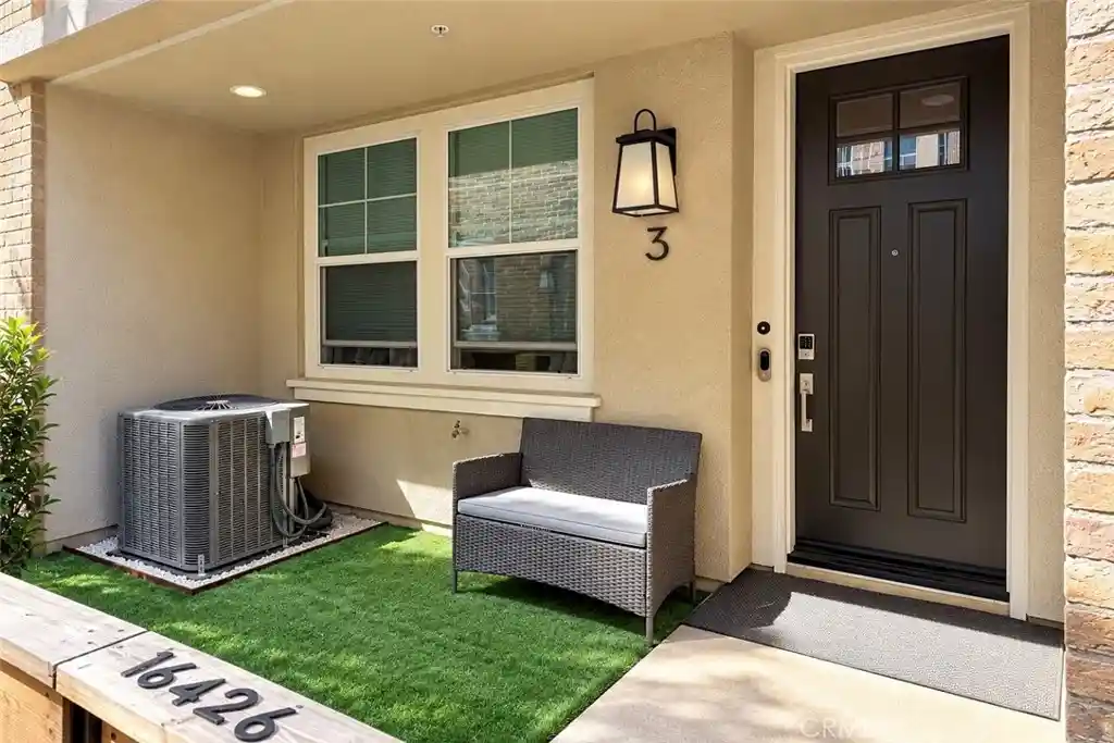 Listing Photo 1 - Condo for sale in 16426 Whittier located at 16426 Whittier, Whittier, CA 90603 - Unit 16426 Whittier