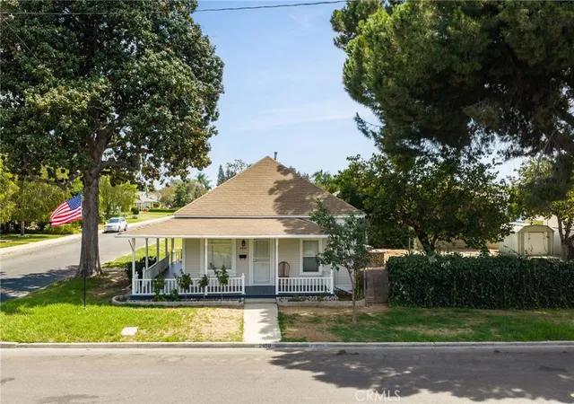 Photo 2 of Sale Pending at 2450 I, La Verne, CA 91750 | MLS# CV26191866 | Listing updated on 2026-09-17