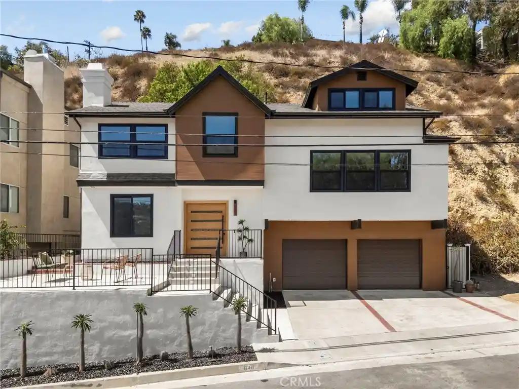Photo 1 of Single family home for sale at 12471 Circula Panorama, Santa Ana, CA 92705 | MLS# CV26193388 | Listing updated on 2026-10-30