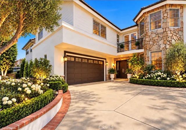 Photo 2 of Single family home for sale at 3561 Venture Dr, Huntington Beach, CA 92649 | MLS# NP26193239 | Listing updated on 2026-10-12