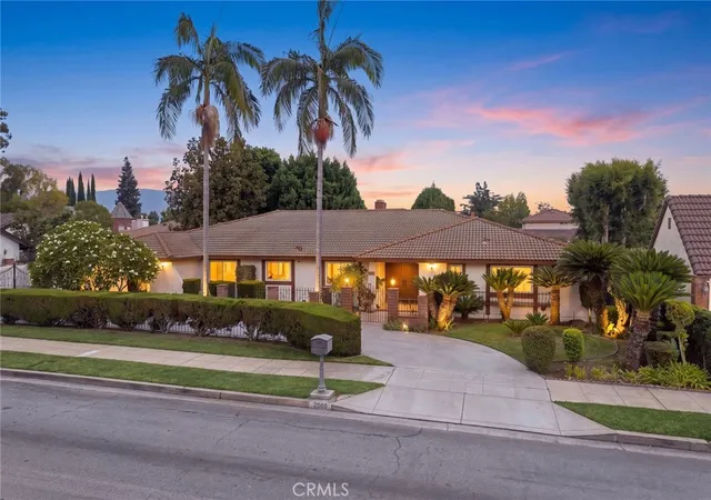 Photo 2 of Single family home for sale at 2000 Holly, Arcadia, CA 91007 | MLS# WS26193544 | Listing updated on 2026-10-11