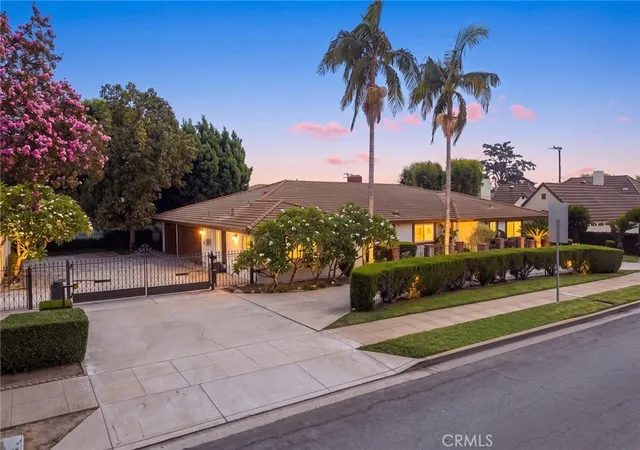 Photo 3 of Single family home for sale at 2000 Holly, Arcadia, CA 91007 | MLS# WS26193544 | Listing updated on 2026-10-11