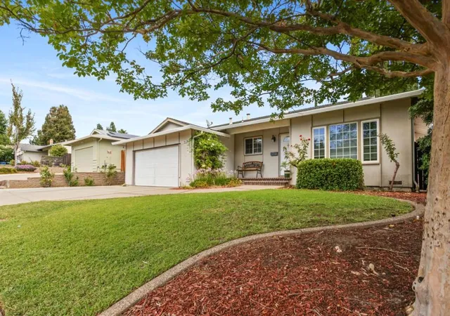 Photo 2 of Single family home for sale at 3513 Rio Grande Dr, Antioch, CA 94509 | MLS# ML82059972 | Listing updated on 2026-10-10