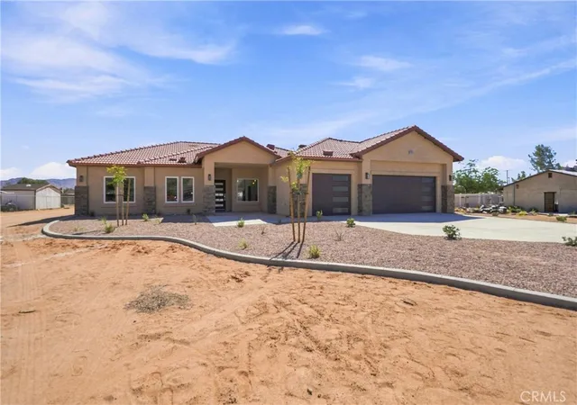 Photo 1 of Sale Pending at 16055 Winnebago, Apple Valley, CA 92307 | MLS# CV26193581 | Listing updated on 2026-10-05