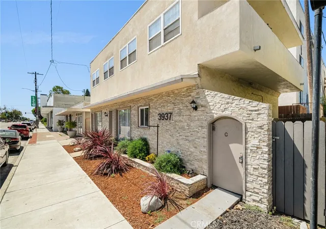 Photo 3 of Multi family home for sale at 3937 Long Beach, Long Beach, CA 90807 | MLS# PW26192707 | Listing updated on 2026-09-13