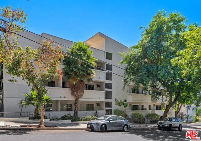 Photo 2 of Condo for sale at 960 Larrabee St #328, West Hollywood, CA 90069 | MLS# 26914581 | Listing updated on 2026-10-07