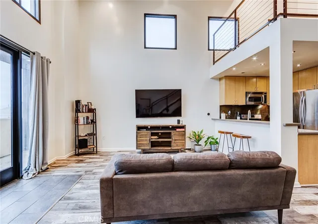 Listing Photo 3 - Condo for sale in building located at 101 W Mission, Pomona, CA 91766 - Unit #327