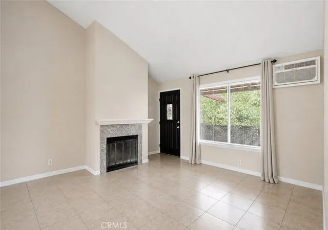 Listing Photo 1 - Condo for sale in building located at 4164 Cherokee Ave W, San Diego, CA 92104 - Unit #E