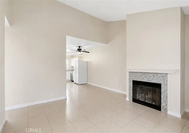 Listing Photo 4 - Condo for sale in building located at 4164 Cherokee Ave W, San Diego, CA 92104 - Unit #E