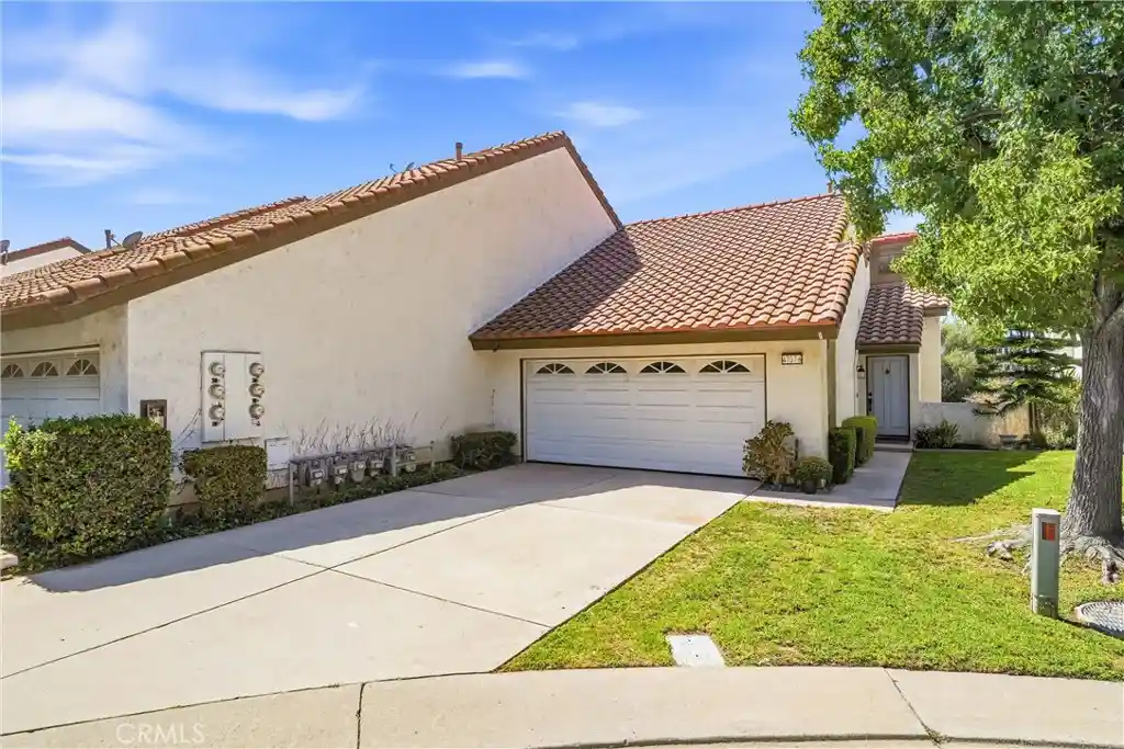 Photo 1 of Townhouse for sale at 4707 E Via La Paloma #6, Orange, CA 92869 | MLS# PW26185305 | Listing updated on 2026-10-27