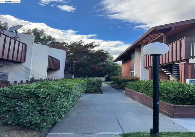 Photo 4 of Condo for sale at 38698 Country Ter, Fremont, CA 94536 | MLS# 41147096 | Listing updated on 2026-10-11
