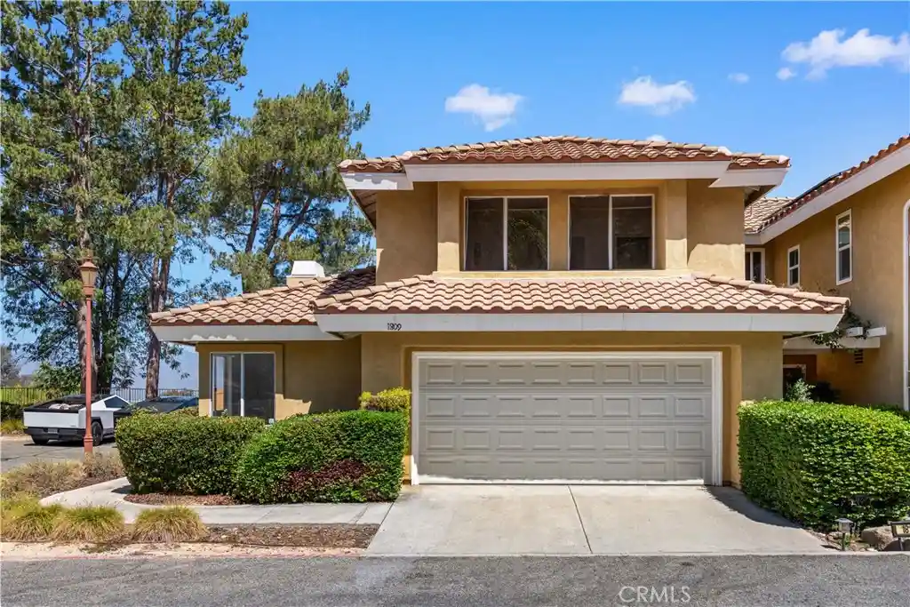 Townhouse for sale at 1809 Borrego, West Covina, CA 91791 | MLS# TR26193779