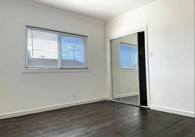 Photo 4 of House for sale at 1071 Olive, Long Beach, CA 90813 | MLS# PW26193792 | Listing updated on 2026-09-03