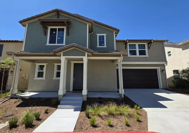 Photo 1 of Single family home for sale at 725 Kingbird Loop, Oceanside, CA 92058 | MLS# NDP2608311 | Listing updated on 2026-09-30