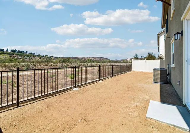 Photo 3 of Single family home for sale at 725 Kingbird Loop, Oceanside, CA 92058 | MLS# NDP2608311 | Listing updated on 2026-09-30