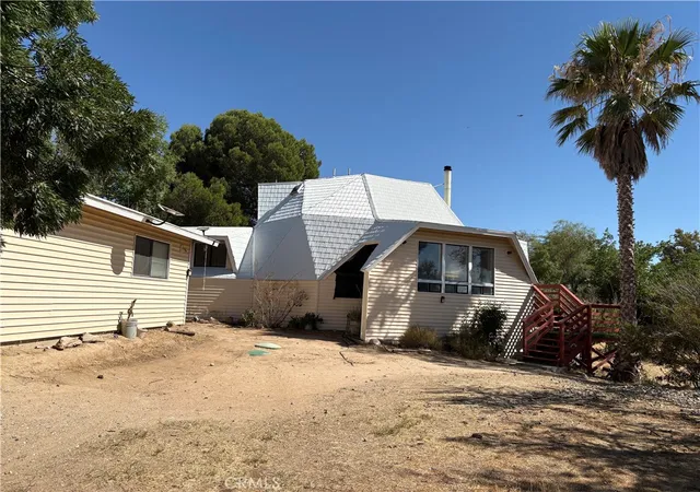 Photo 1 of Single family home for sale at 16810 Winona St, Victorville, CA 92395 | MLS# AR26193889 | Listing updated on 2026-09-04
