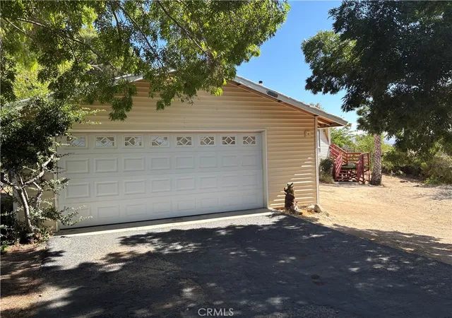 Photo 3 of Single family home for sale at 16810 Winona St, Victorville, CA 92395 | MLS# AR26193889 | Listing updated on 2026-09-04