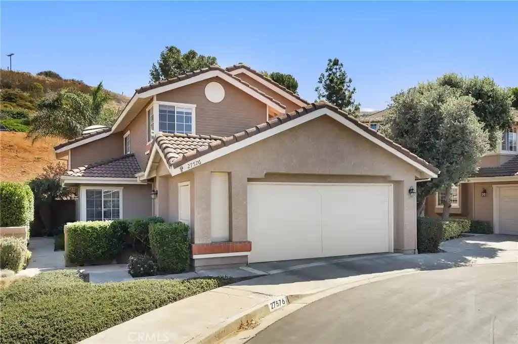 Listing Photo 1 - Condo for sale in 27576 Paseo Castile located at 27576 Paseo Castile, San Juan Capistrano, CA 92675 - Unit 27576 Paseo Castile