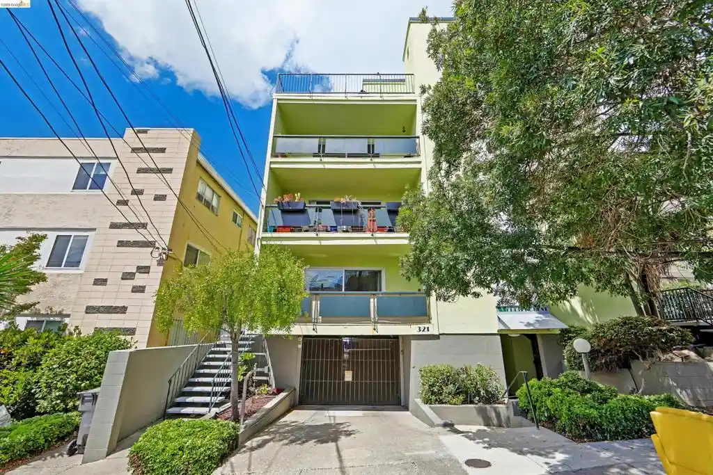 Listing Photo 2 - Condo for sale in 321 Warwick Ave located at 321 Warwick Ave, Oakland, CA 94610 - Unit #303