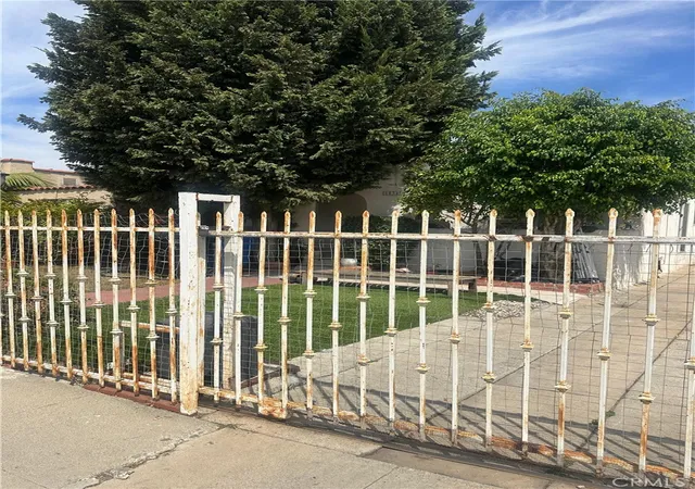 Photo 1 of Single family home for sale at 6534 4th, Los Angeles, CA 90043 | MLS# DW26193684 | Listing updated on 2026-09-13