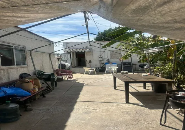 Photo 3 of Single family home for sale at 6534 4th, Los Angeles, CA 90043 | MLS# DW26193684 | Listing updated on 2026-09-13