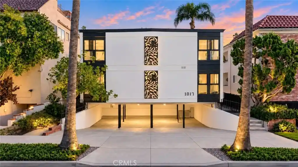 Photo 1 of Multi family home for sale at 1017 5th, Santa Monica, CA 90403 | MLS# SB26194031 | Listing updated on 2026-10-25