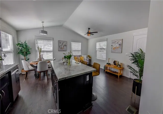Photo 3 of Manufactured home for sale at 400 E Arbor St #1, Long Beach, CA 90805 | MLS# PW26194071 | Listing updated on 2026-10-10