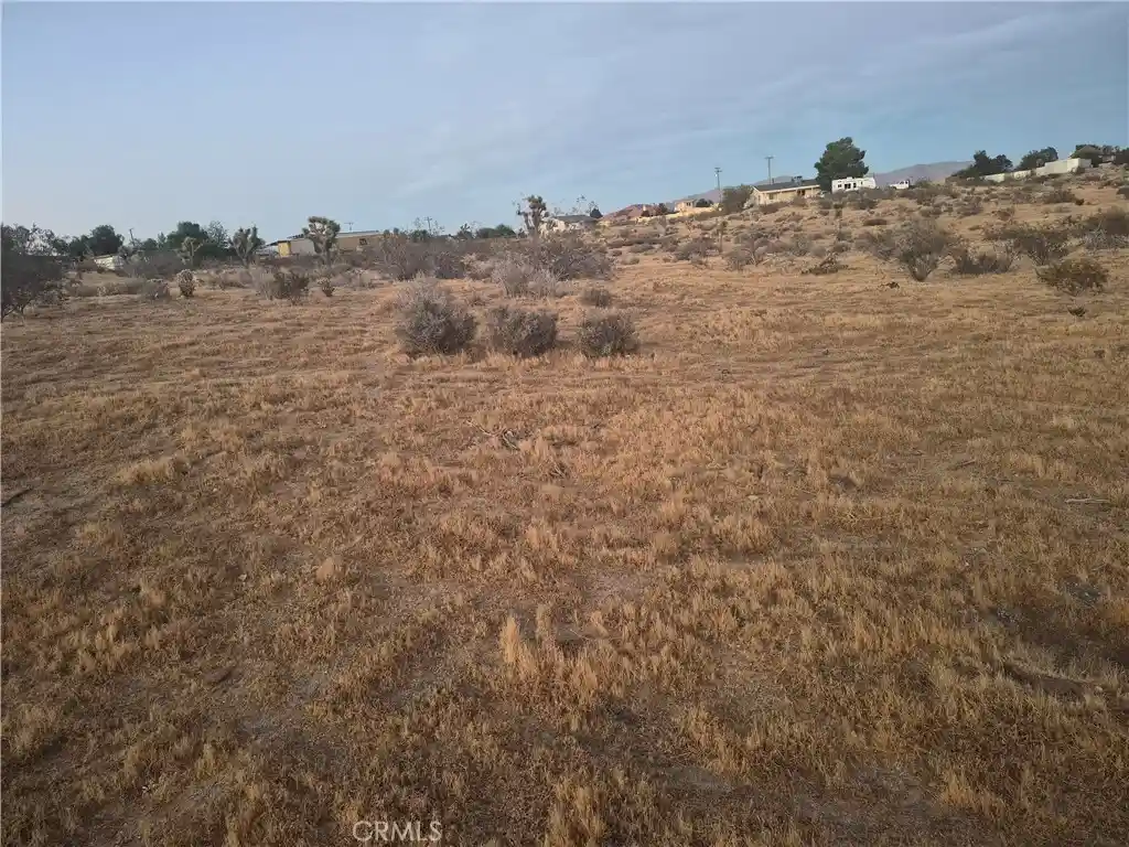 Land for sale at 0 Itoya Vista, Apple Valley, CA 92308 | MLS# HD26194052