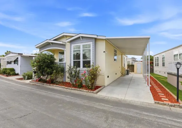 Photo 2 of Manufactured home for sale at 391 Calle Conchita #391, Sunnyvale, CA 94089 | MLS# ML82060059 | Listing updated on 2026-10-01