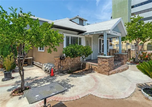 Photo 2 of Multi family home for sale at 1417 N Kenmore, Los Angeles, CA 90027 | MLS# IG26194211 | Listing updated on 2026-09-29