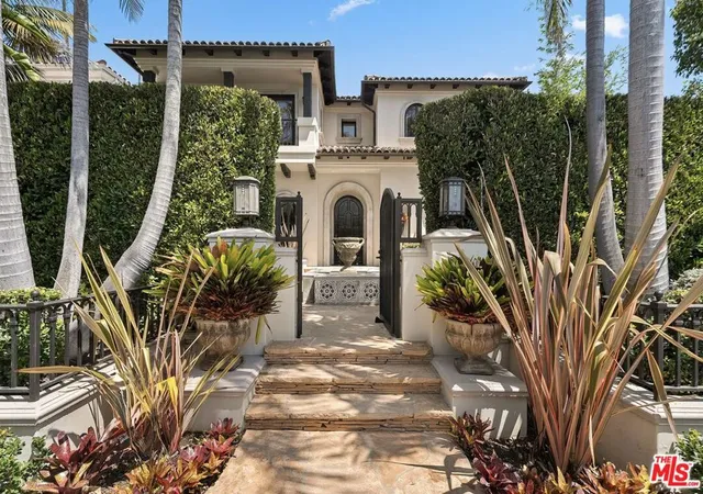 Photo 2 of Single family home for sale at 507 12th Street, Santa Monica, CA 90402 | MLS# 26959855 | Listing updated on 2026-09-18