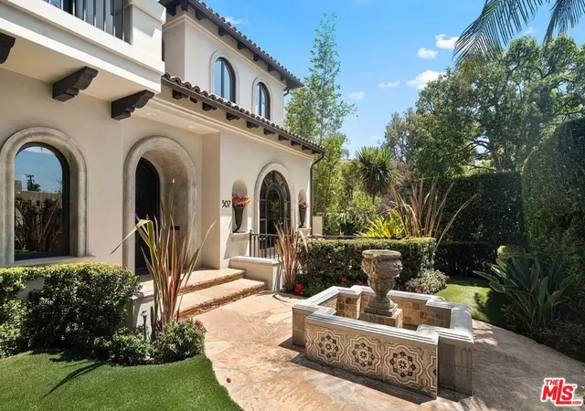 Photo 3 of Single family home for sale at 507 12th Street, Santa Monica, CA 90402 | MLS# 26959855 | Listing updated on 2026-09-18