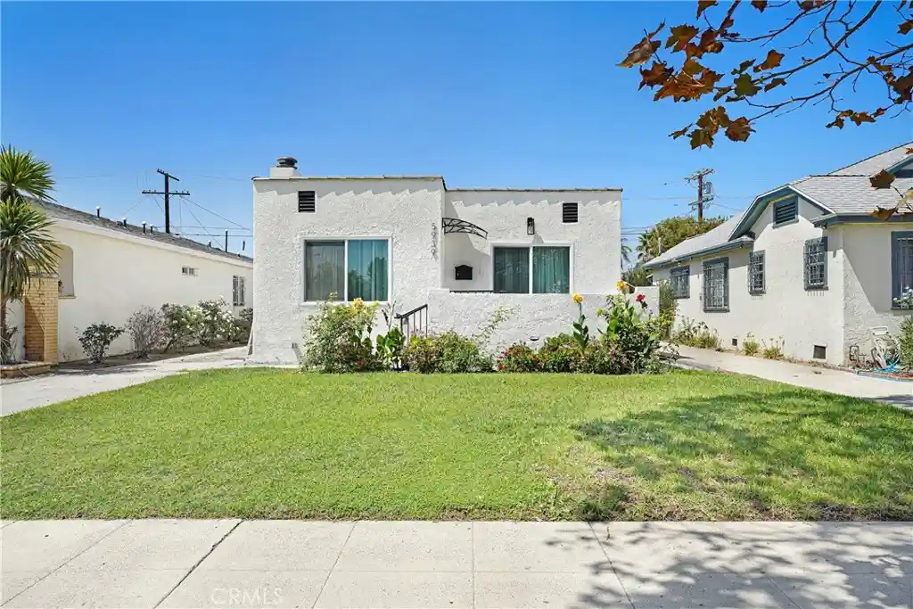 Photo 1 of Sale Pending at 5939 5th, Los Angeles, CA 90043 | MLS# DW26193178 | Listing updated on 2026-10-17